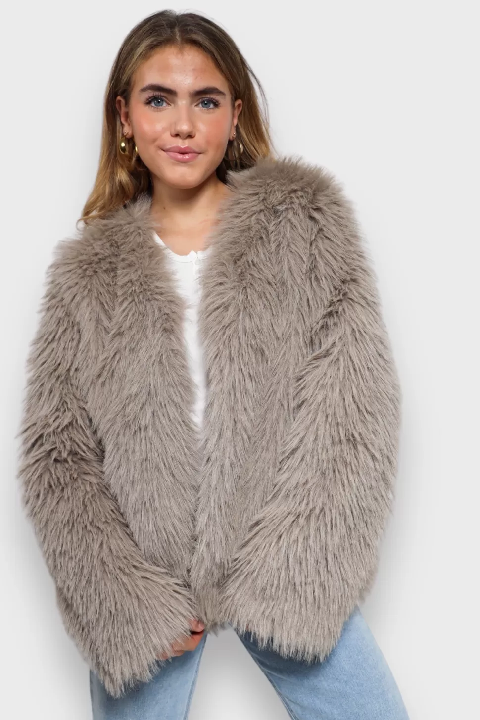 Jacks^Meet Me There Furry Jacket Taupe